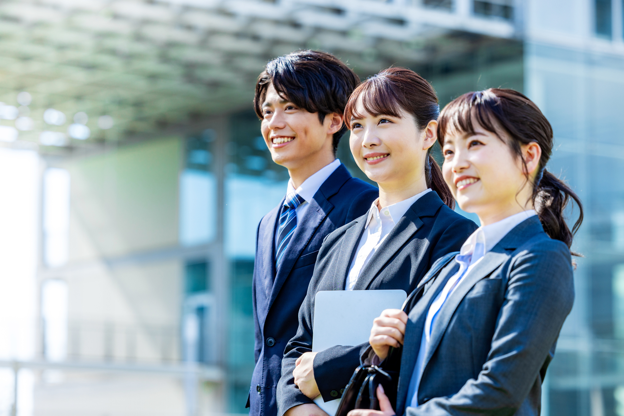 高卒の就職先おすすめ人気ランキング【職種別】求人の割合や高収入が狙える業界も解説